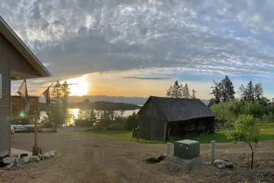 Breathtaking views of Flathead Lake and the Rocky Mountains
