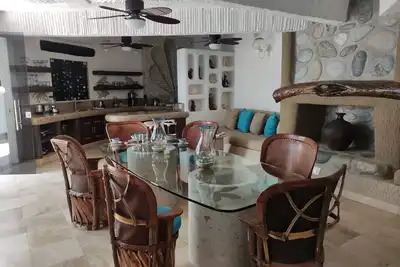 Image de unique oasis villa private Hottub in the heart of Cabo San Lucas. January 2 - 9