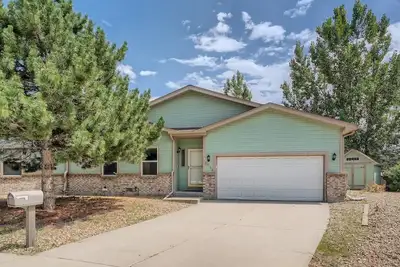 West of Denver Home. Close to everything in town.