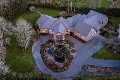 Image de Country Luxury in Private Manor, Pet Friendly, Hot Tub, Indoor Basketball Ct, Billiards, on 2 Acres