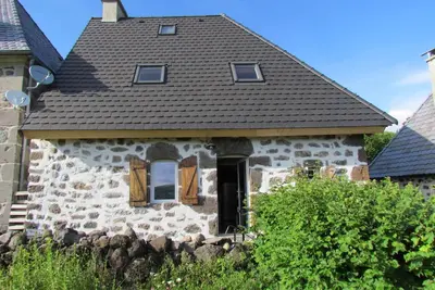 Image de Gîte M **** (near Salers), facing south, quiet, view of the valley