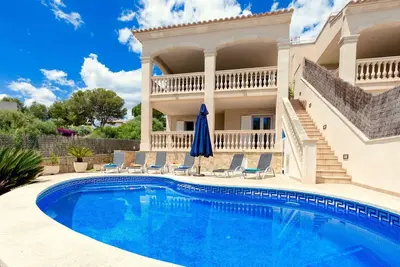 Villa Olivia in Alcanada