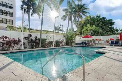 Image de New! Penthouse Waterfront with Oceanview Renovated