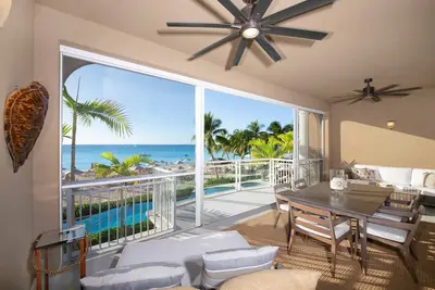 Image de Beachcomber 8 by Grand Cayman Villas