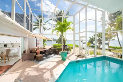 Pools of the Kai 10: Beach House w/ Private Pool Atrium, Free Kayak & More in Cayman Kai