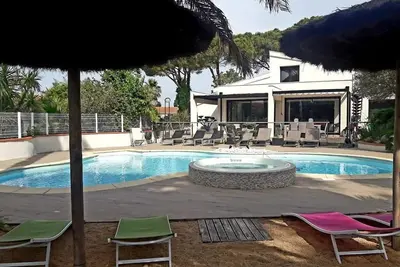 Image de appt***  villa 2 Etage \"Palamos\" dans Clos du Mas la Senia piscine à partager