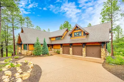 Image de Cozy Forest Getaway