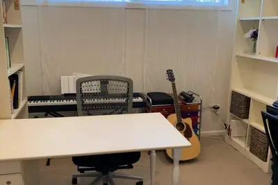 Image de Luxury home with 3 Br + study near Monash Uni