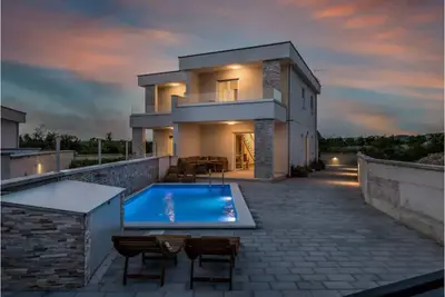 Image de Holiday house Lumina, 4-bedroom villa with pool