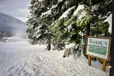 Image de Ski in ski out slope side Deluxe 2 Bedroom+Den Blackcomb