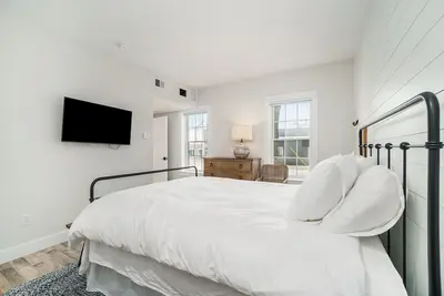 Image de Luxury Suite #2 with Private Beach Access