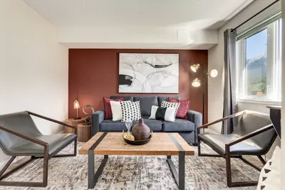 Image de Stylish Condo in Dt Canmore - 3 Br