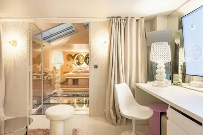 Image de Luxury Designer 215 sq. m Central Paris Apartment