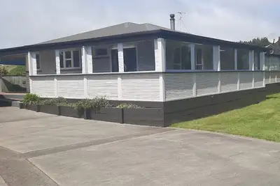 Image de Family holiday home at Waitarere Beach.