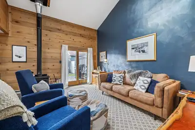 Image de Welcome to Evergreen Lodge! Close to the slopes!