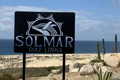 Image de Beautiful, beach front property, minutes from downtown Cabo. Golf, pools and spa