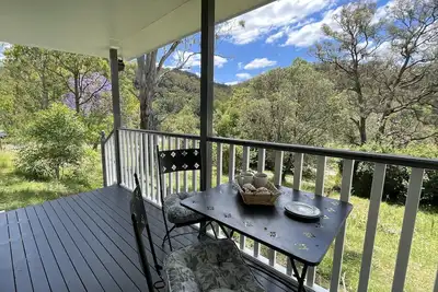 Image de Secluded bushland escape in the Colo Valley