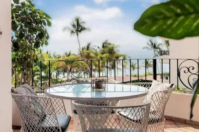 Image de Ocean view 2Br Condo-Balcony-Beach-Pool - 303