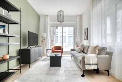 Image de Bright Wiedikon 3. 5 Room w/ Storage & W/D, 3 min to Market, by Blueground
