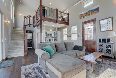 Image de Pet-Friendly Cabin with Majestic Mountain Views