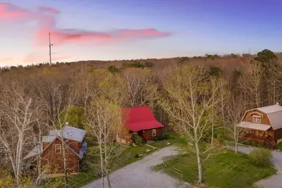 The Great Getaway at Cabins in the Clouds!