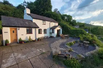 Image de Alwyn Cottage, pet friendly, with open fire in Froncysyllte