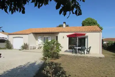 Image de Maison 4 pièces avec grand jardin clos, proche plage Vertbois, 7 couchages, animaux admis