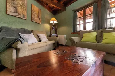 Image de Casa Rural con Chimenea y Vistas a la Montaña
