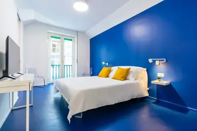Image de Town Hall Square Blue apartment