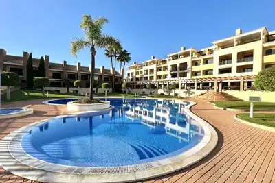 Image de Olivos del golf - Terrace with pool by Hd Properties