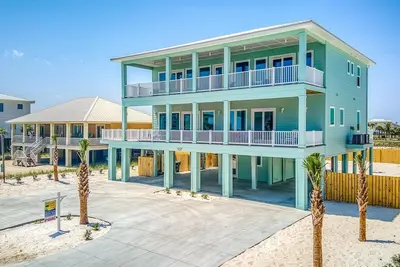 Image de Beautiful 6 Bedroom, 6 Bath Gulf View Home w/ Private Pool/Pet Friendly too!