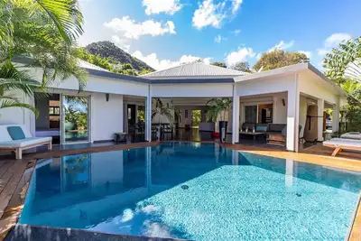 Image de Carmen (1/3 Rooms) Luxury villa