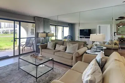 Image de Edgewater Villa #505 | 11 Pools, Golf Course, & More