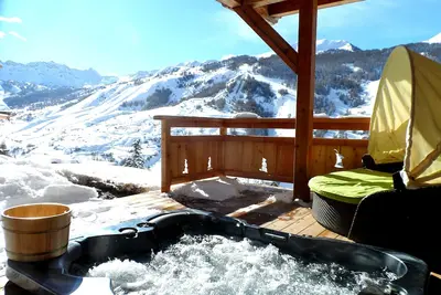 Image de Chalet de prestige 18 personnes piscine jacuzzi sauna