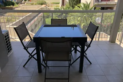 Image de Superb renovated T2 air conditioning close to shops and beaches