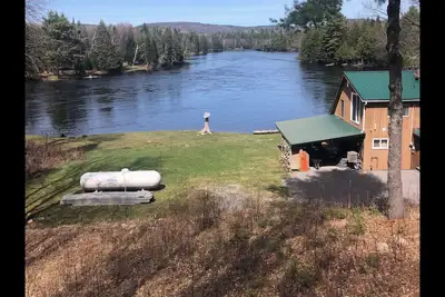 Image de Waterfront 4 Season Cottage / Madawaska Rvr / Griffith On / Sleeps 9 / 2 Bath