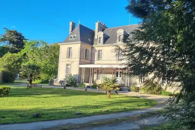 Image de Manoir dans parc arboré, 800 m des plages idéal pour famille, amis et collègues