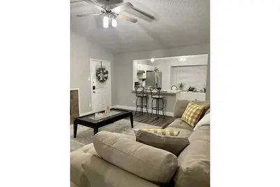 Image de Welcome to a happy, cozy home