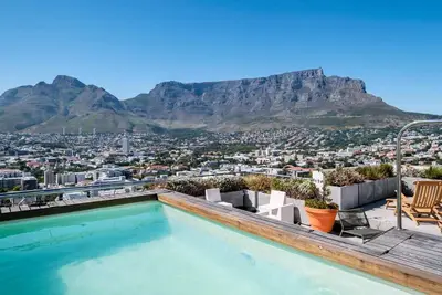 Image de Penthouse w\/Table Mountain Views (Pride View)