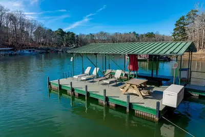 Image de Insta-Worthy Lakefront Home w/ Dock + Fire Pit & Game Room