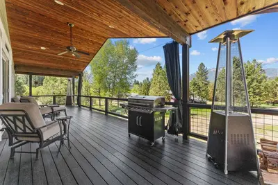 Image de Executive Home in the Mountains