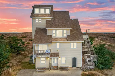 Image de Summer Savings - Oceanfront Dog Friendly w/ Pool, Hot Tub, Game Room, Cargo Lift