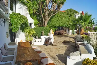 Image de Unique historic restored mill with spectacular sea views