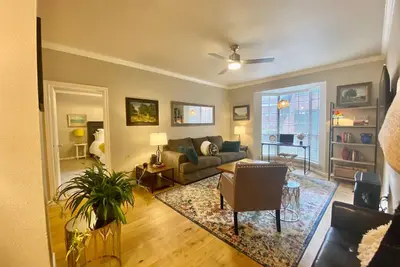 Image de Luxurious Condo Close to Houston's Best Attractions!