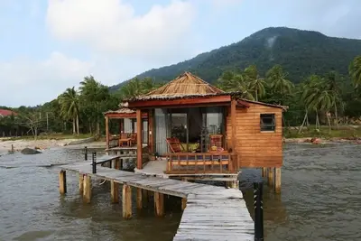 Image de Pirate Guesthouse-private beach-Resort Access