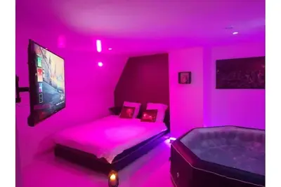 Image de Magnifique suite avec jacuzzi