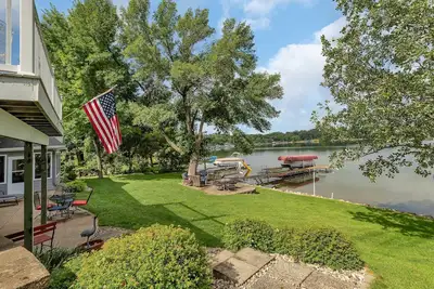 Image de George Lake Luxury, 2. 5 miles from Spicer!
