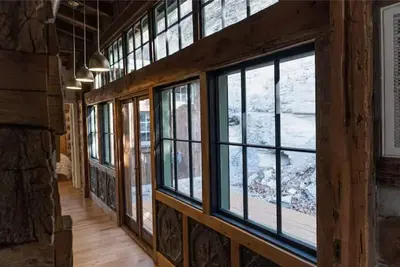 Image de Log Cabin owned by Johnny Cash approx. 30 mins to downtown Nashville. Sleeps 6