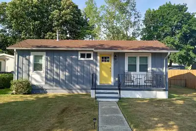 Image de Modern Beach Cottage - 3 Bed 2 Bath - Dog Friendly