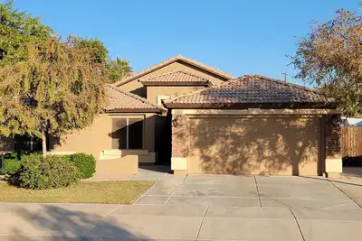 Image de Only Minutes from Downtown Phoenix, the Airport and Sports Stadiums